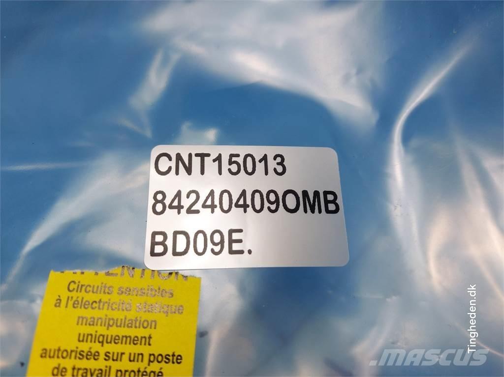 CASE Maxxum 115 Elektronika