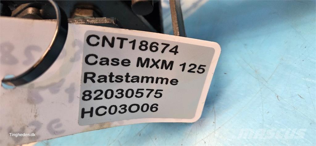 CASE Maxxum 125 Kabina i wnętrze