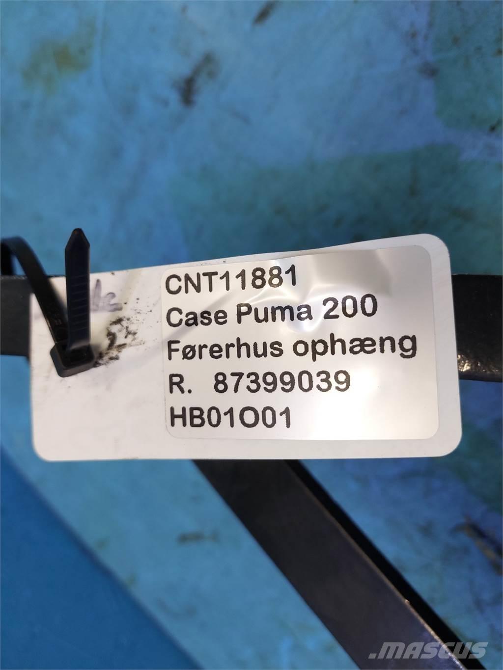 CASE Puma 200 Kabina i wnętrze