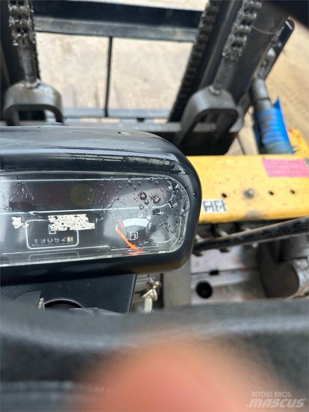 CAT DP40 Wózki Diesla