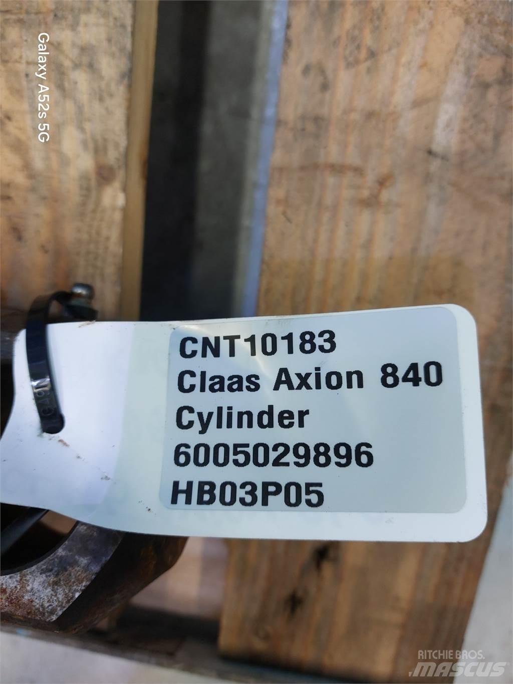 CLAAS Axion 840 Hydraulika