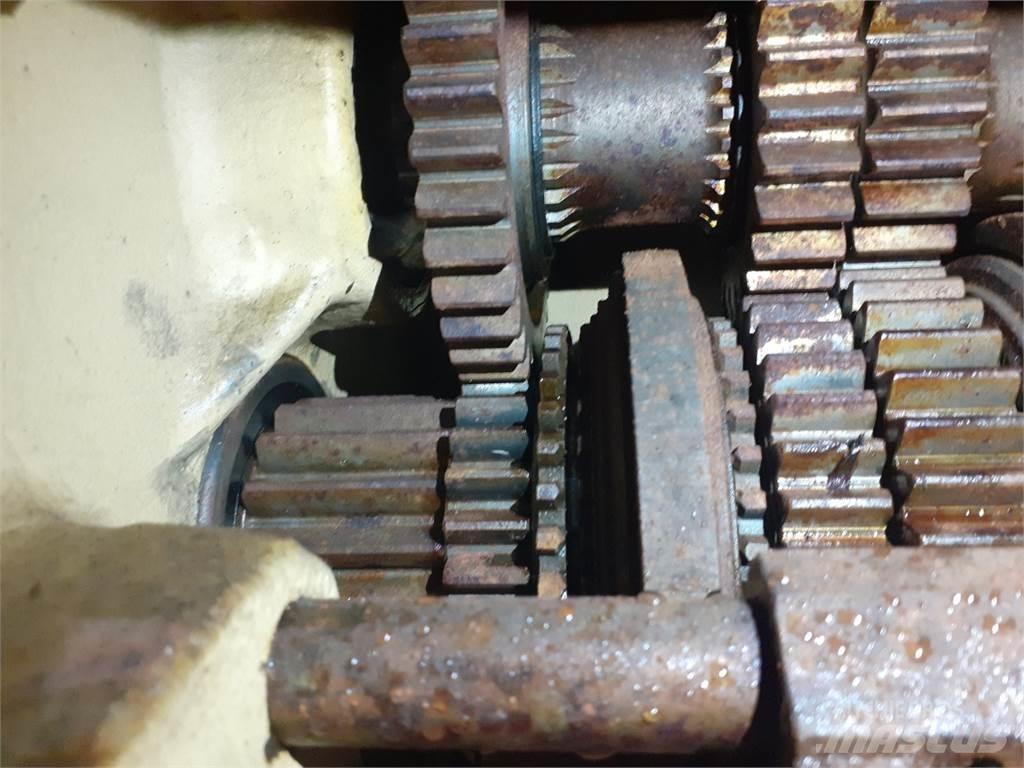Deutz 4075 Przekładnie