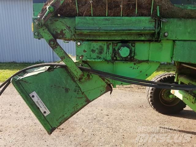 Deutz-Fahr M2680 Akcesoria do kombajnów zbożowych