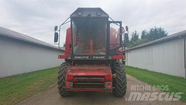 Deutz-Fahr M2680 Kombajny zbożowe