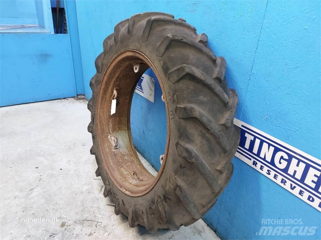 Dunlop 28 10-28 Opony, koła i felgi
