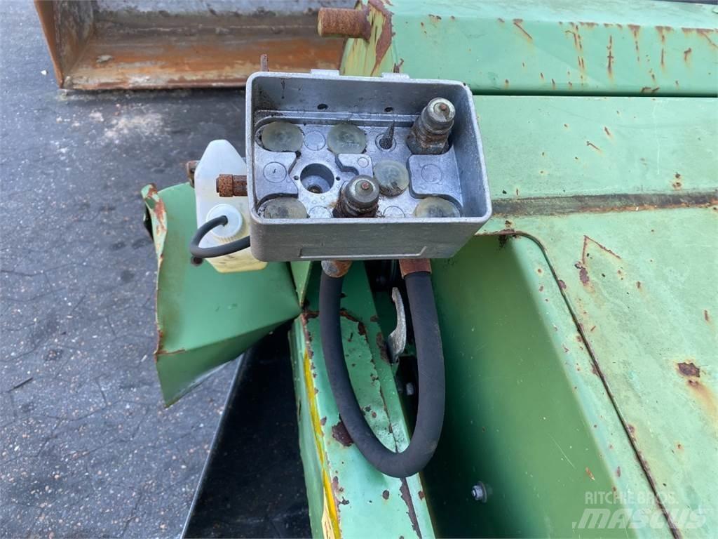 Fendt 8350 Akcesoria do kombajnów zbożowych