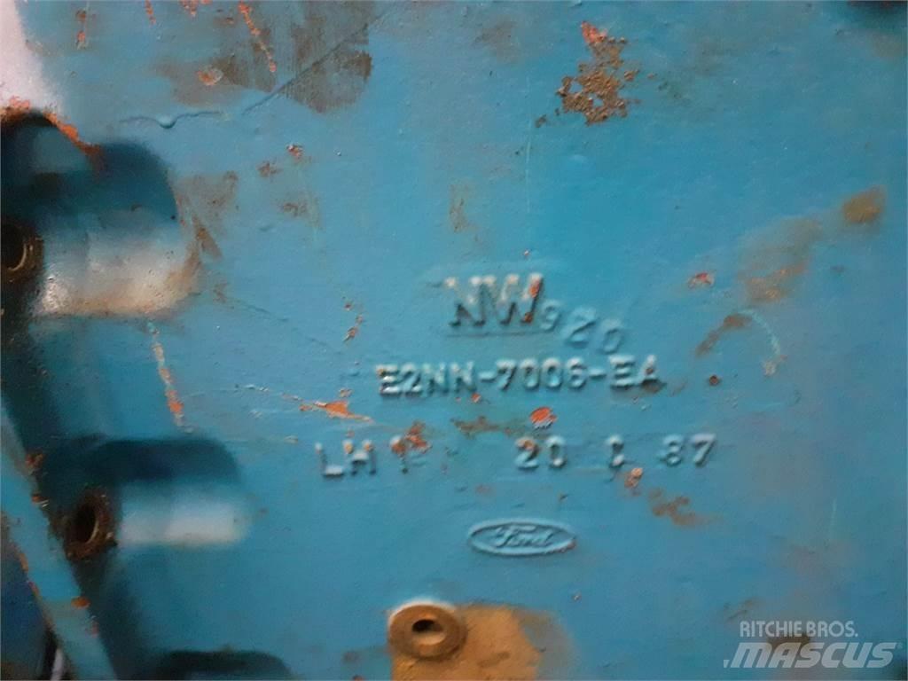 Ford 8210 Przekładnie