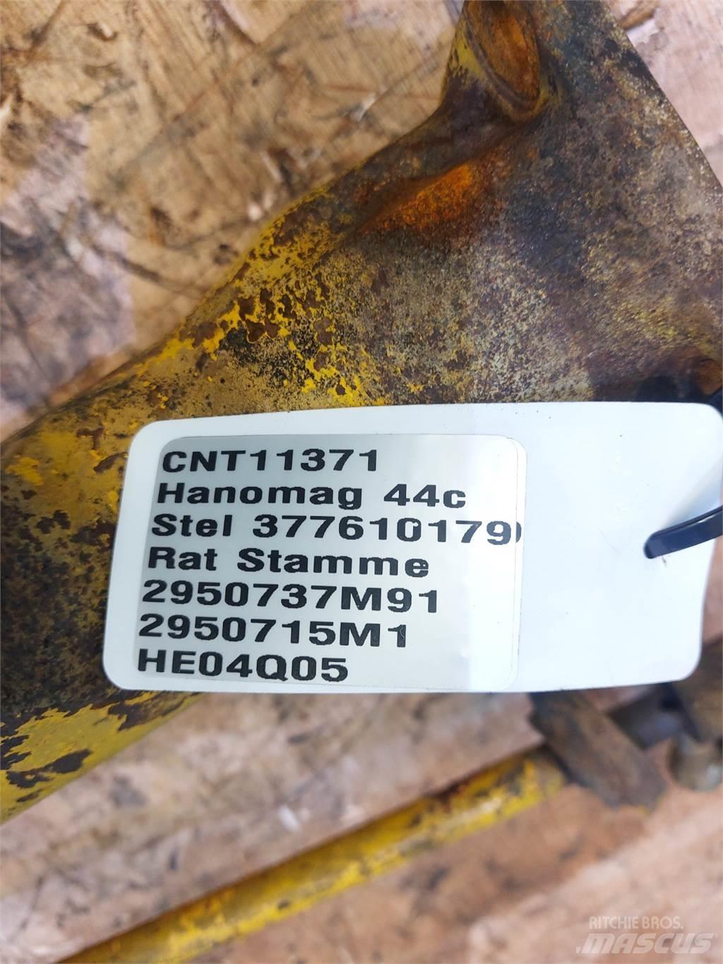  Hannonag 44C Kabiny i wnętrze
