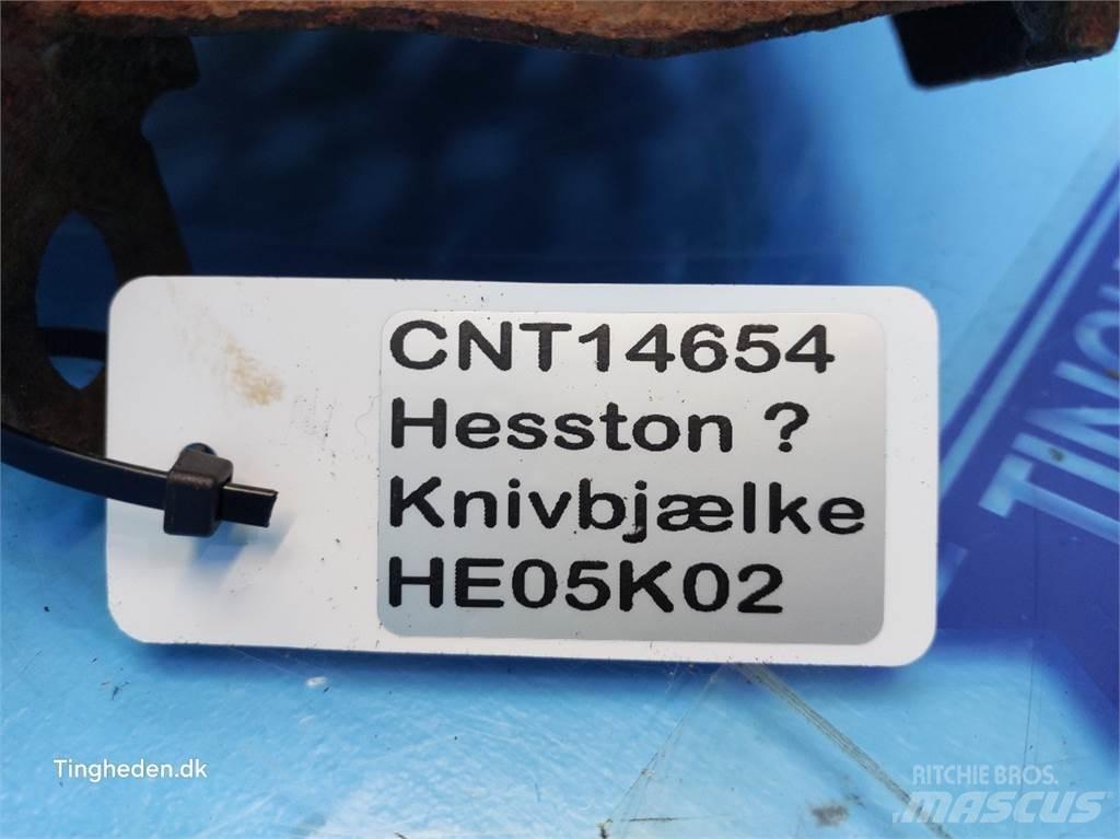 Hesston  Akcesoria do kombajnów zbożowych