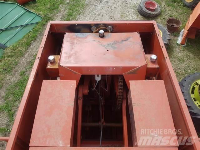 Hesston 4700 Prasy kostkujące