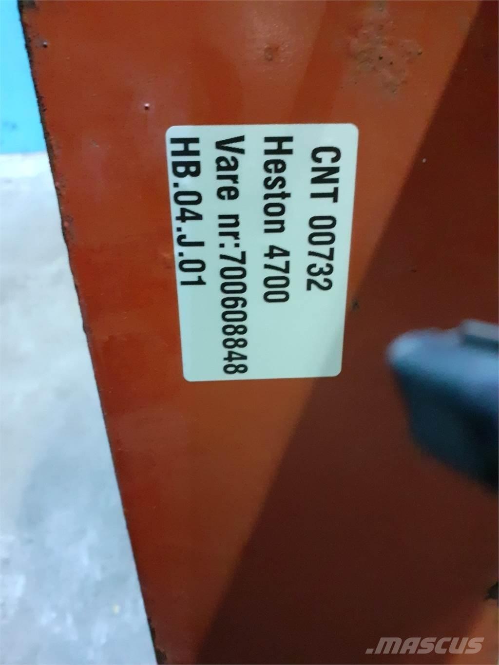 Hesston 4700 Chwytak do bel