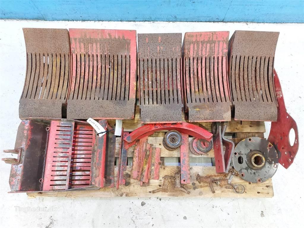 Hesston 4700 Akcesoria do kombajnów zbożowych