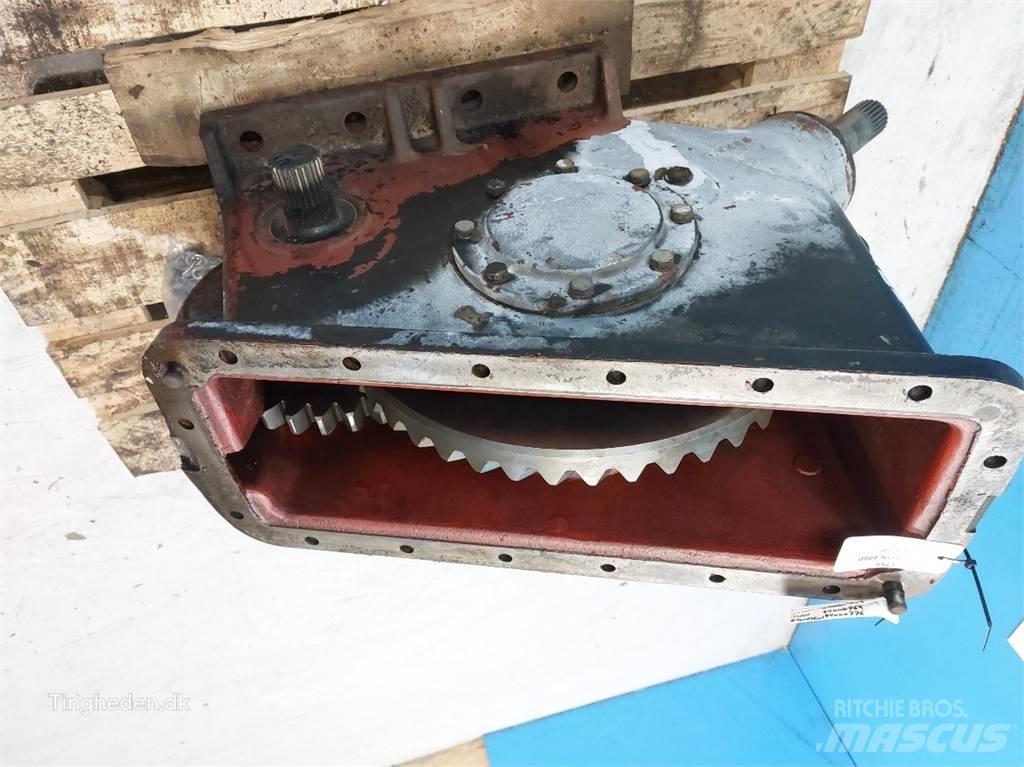 Hesston 4860 Przekładnie i skrzynie biegów