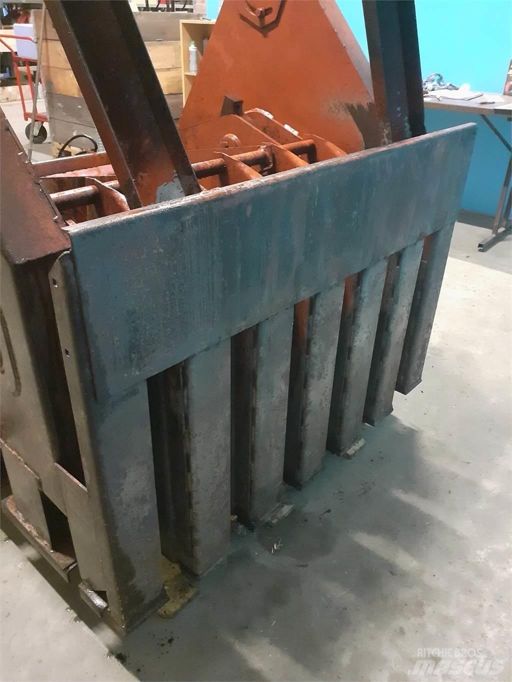Hesston 4900 Inny sprzęt paszowy