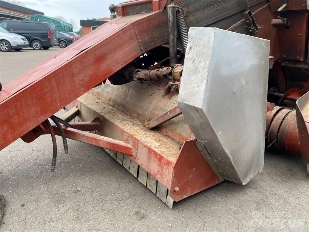 Hesston 4900 Prasy kostkujące