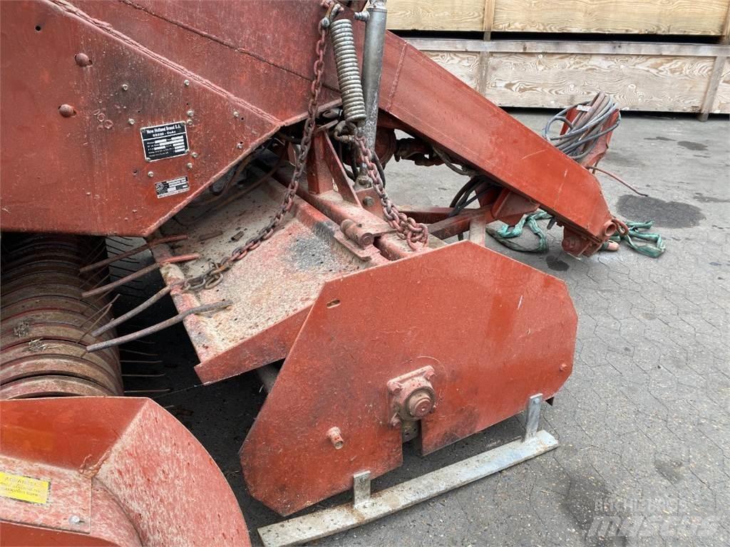 Hesston 4900 Prasy kostkujące