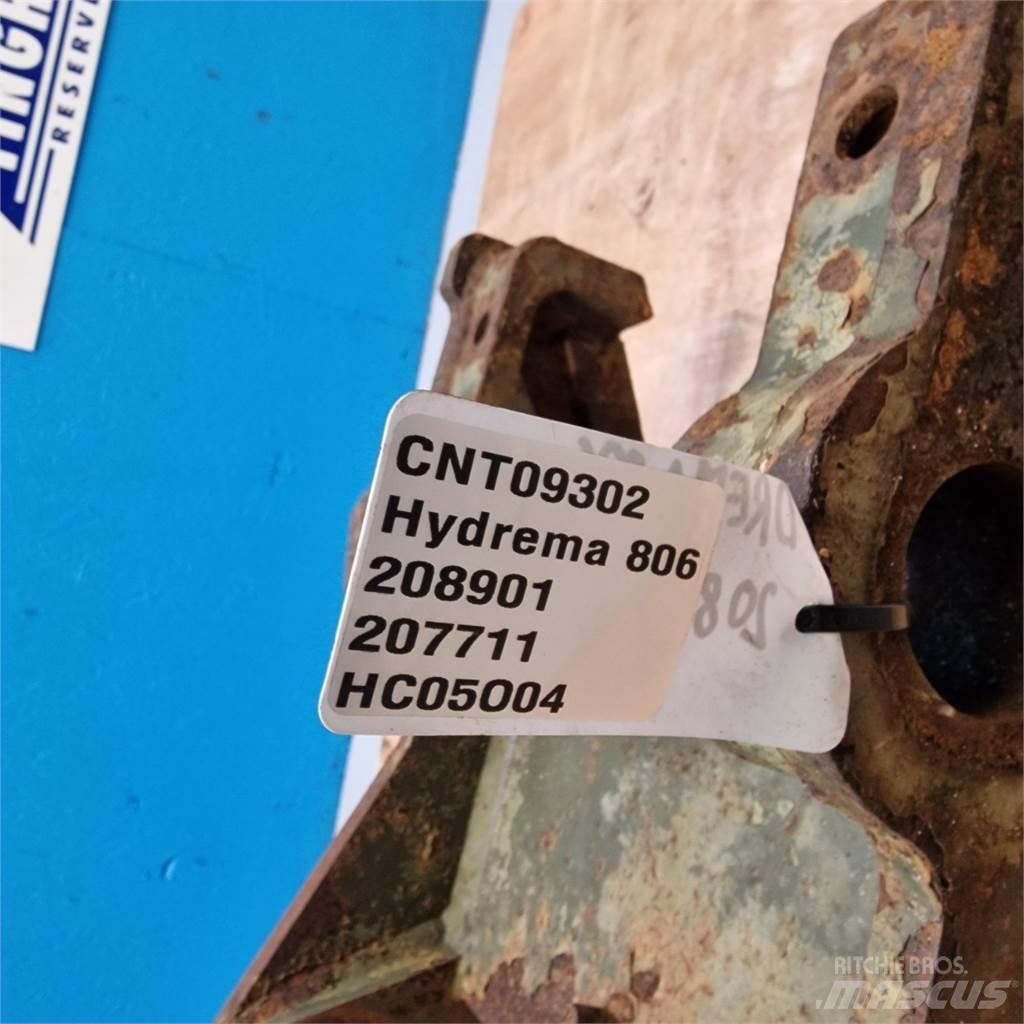 Hydrema 806 Szybkozłącza