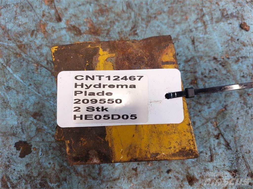 Hydrema 906 Wysięgniki i ramiona
