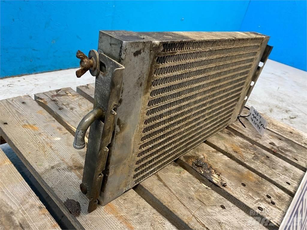 Hydrema 906B Chłodnice