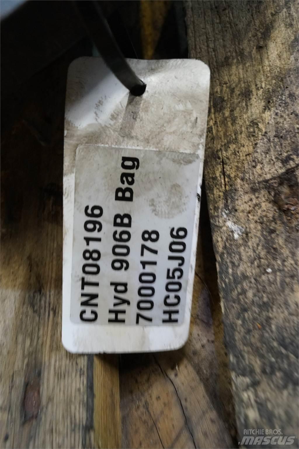 Hydrema 906B Mosty, wały i osie