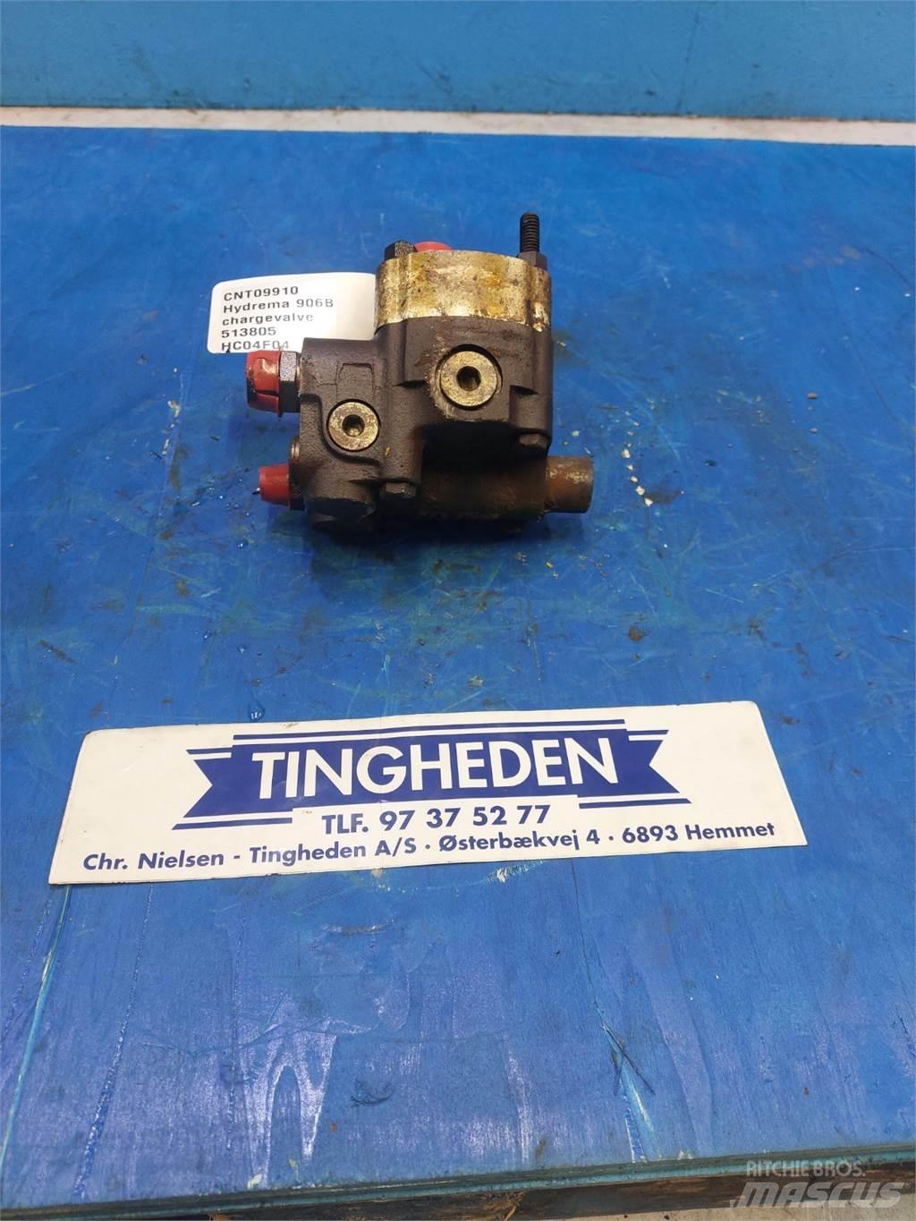 Hydrema 906B Hydraulika