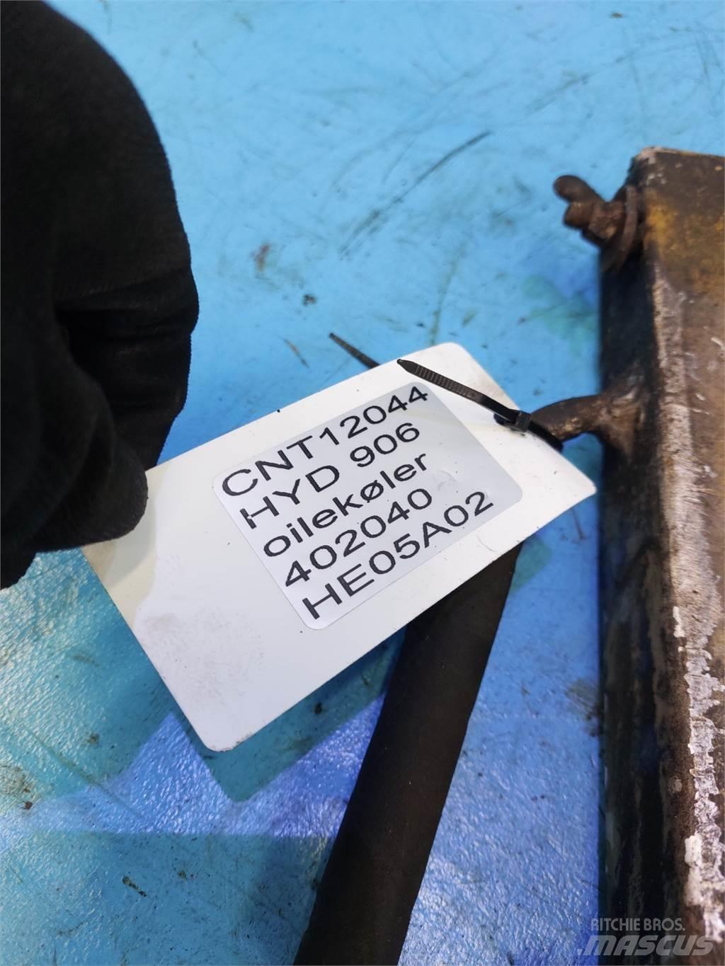 Hydrema 906B Chłodnice