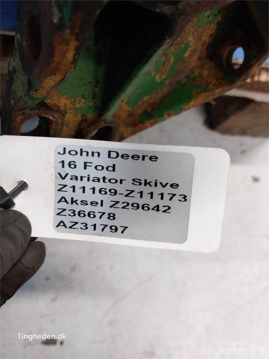 John Deere 1000 Akcesoria do kombajnów zbożowych