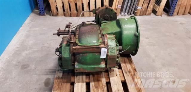 John Deere 1065 Przekładnie