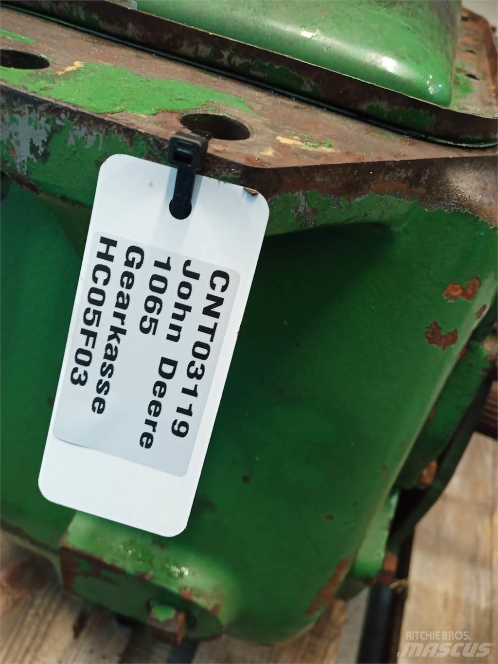 John Deere 1065 Przekładnie