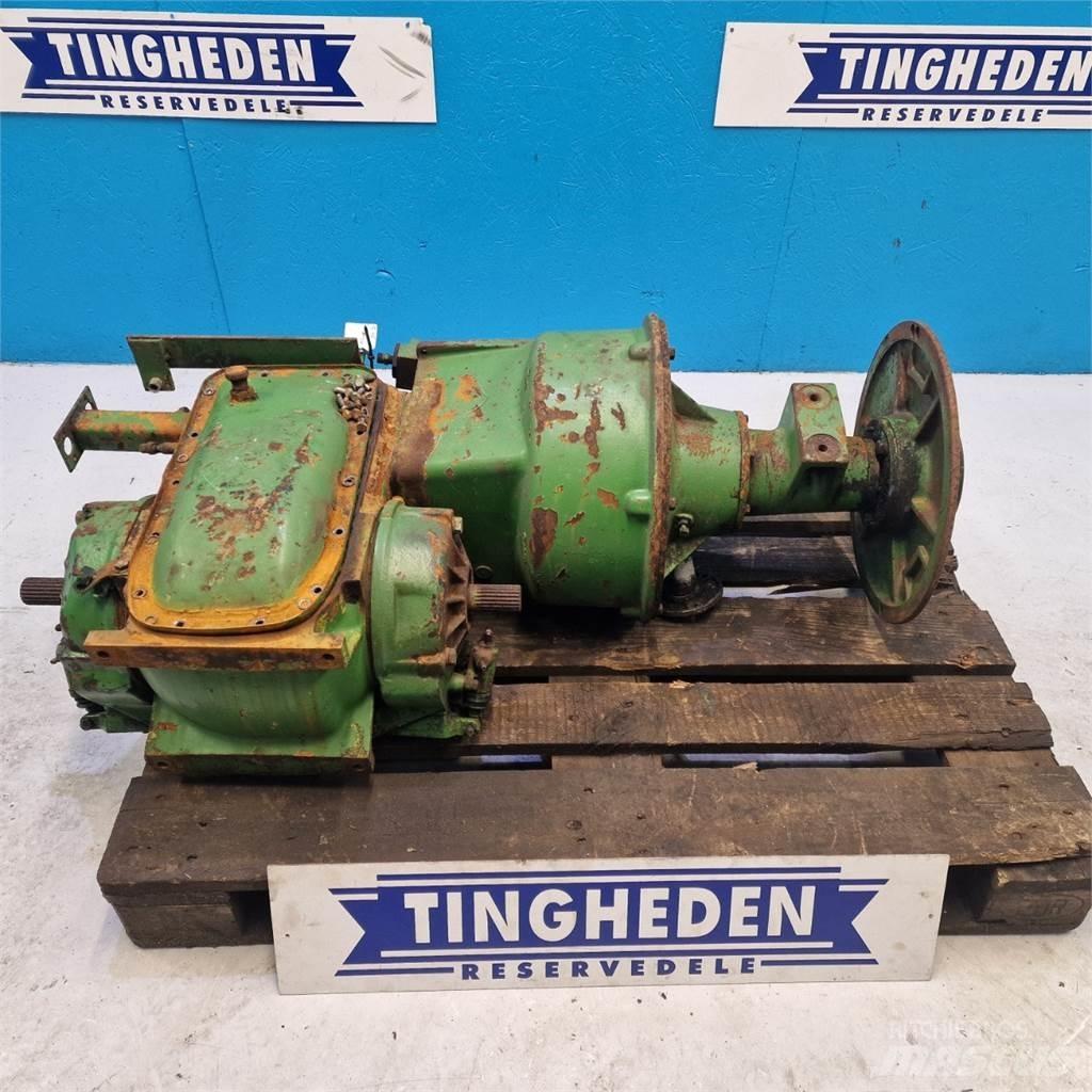 John Deere 1065 Przekładnie