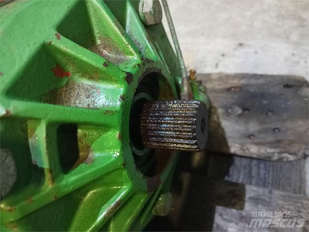 John Deere 1085 Przekładnie