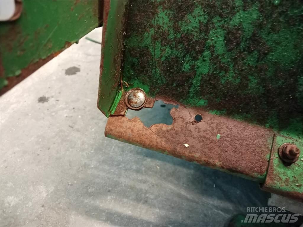 John Deere 1085 Piaskarki i solarki