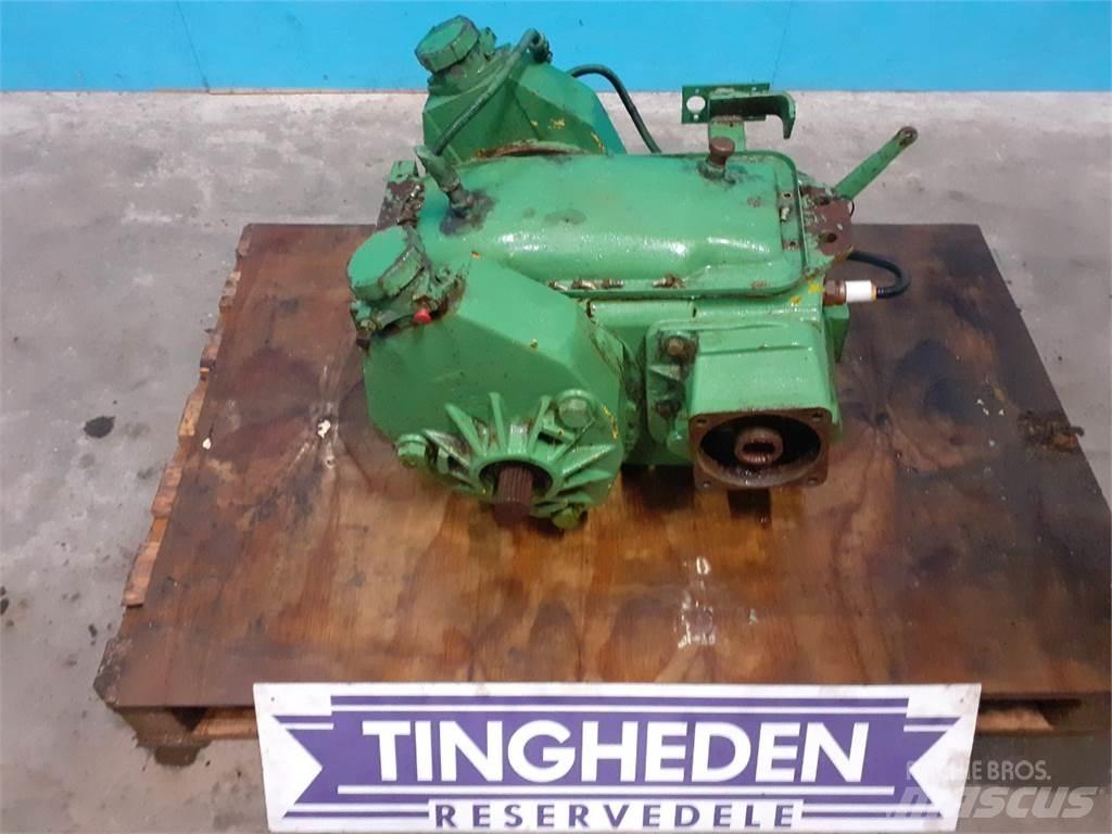 John Deere 1177 Przekładnie