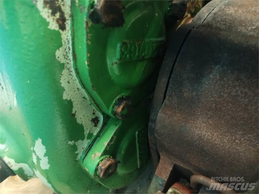 John Deere 1177 Przekładnie