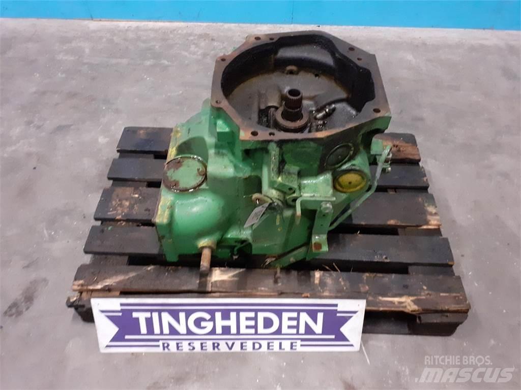 John Deere 2040 Przekładnie