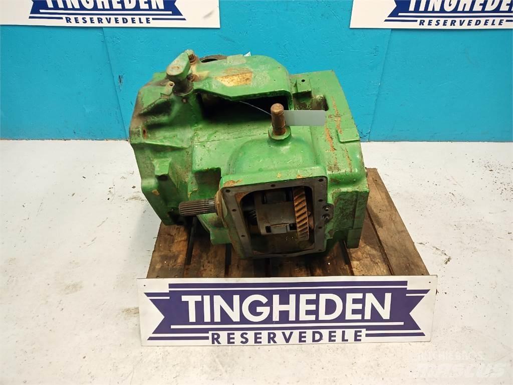 John Deere 2040 Przekładnie