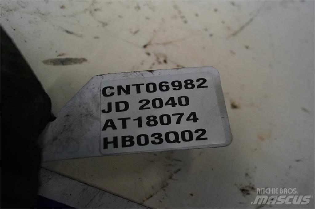 John Deere 2040 Chłodnice