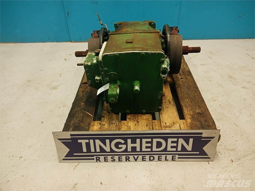 John Deere 2054 Przekładnie