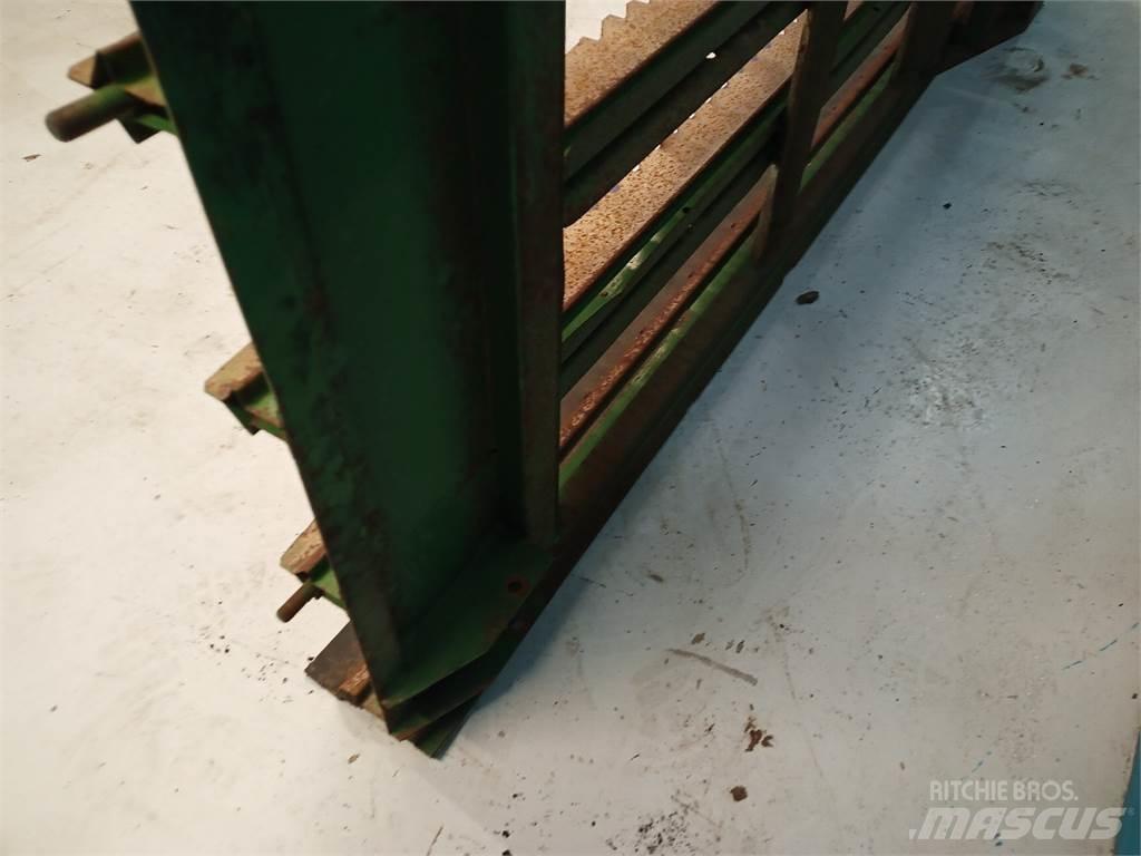 John Deere 2054 Piaskarki i solarki