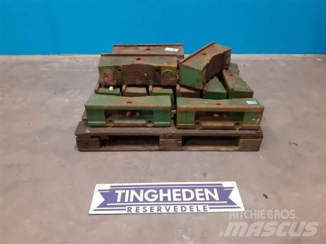 John Deere 2140 Przednie obciążniki