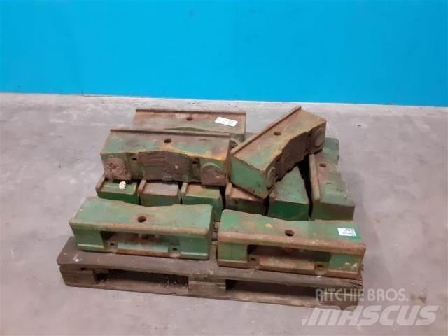 John Deere 2140 Przednie obciążniki