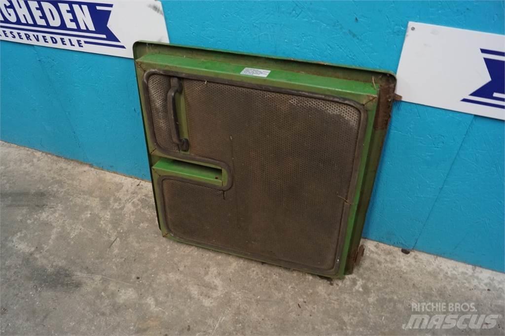 John Deere 3040 Kabina i wnętrze