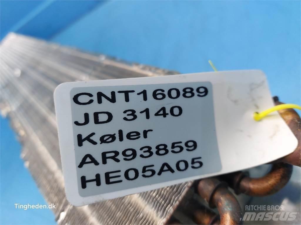 John Deere 3140 Chłodnice