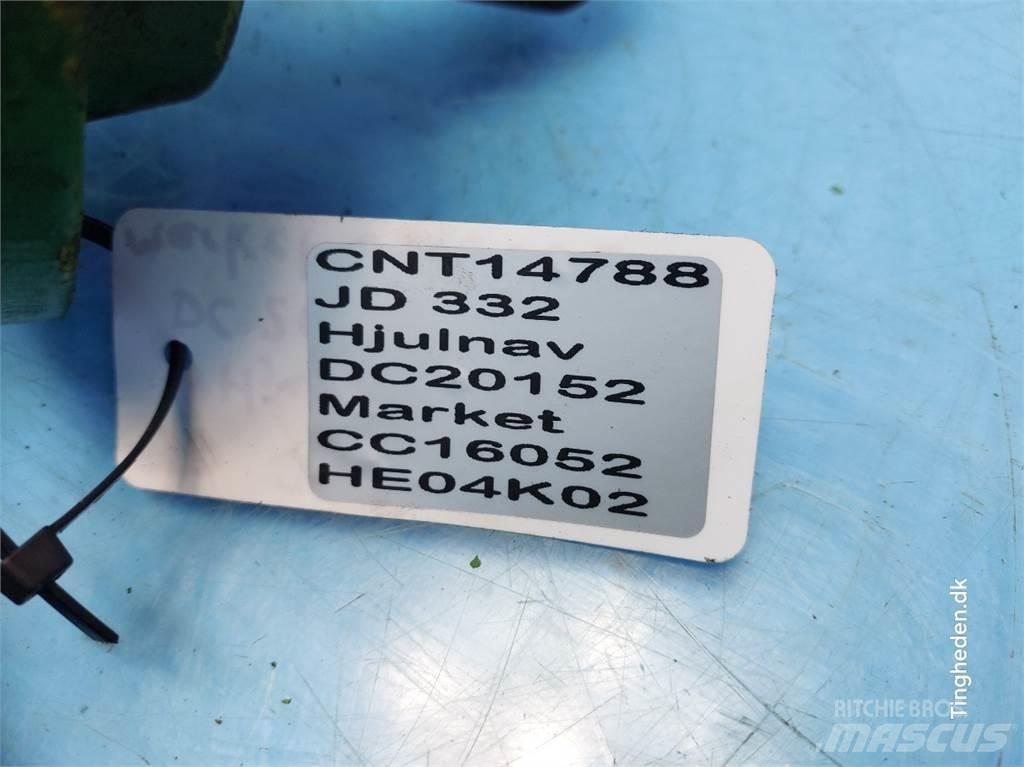 John Deere 332 Mosty, wały i osie