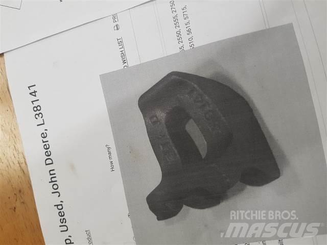 John Deere 4040 Opony, koła i felgi