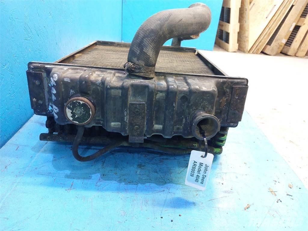 John Deere 4040 Chłodnice