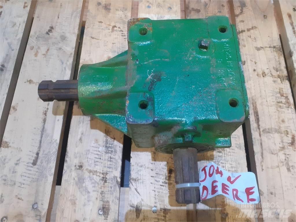 John Deere 550 Przekładnie i skrzynie biegów
