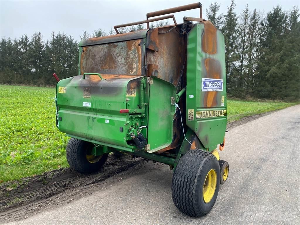 John Deere 580 Prasy zwijające