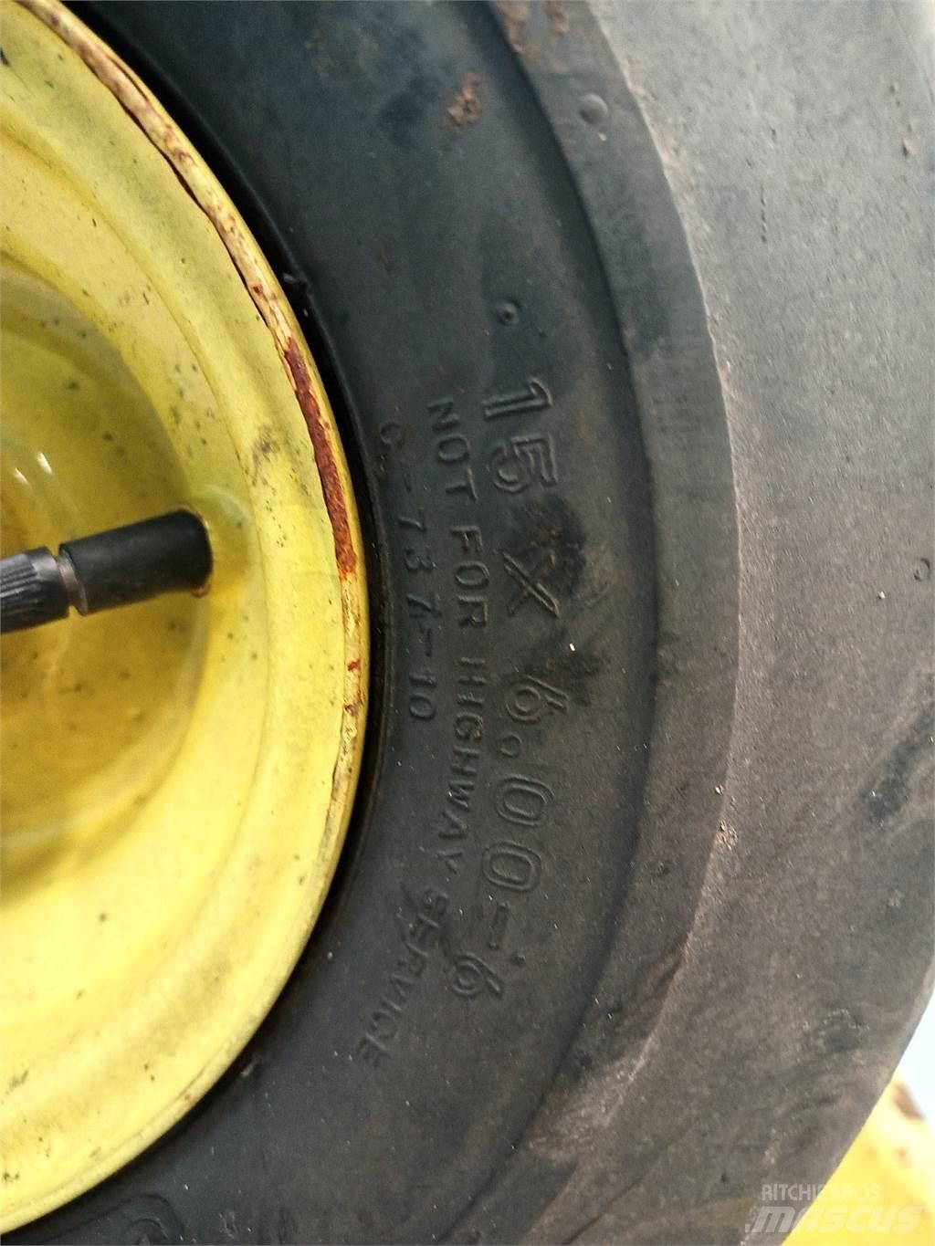 John Deere 592 Mosty, wały i osie