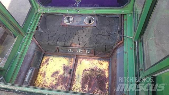 John Deere 975 Kabina i wnętrze